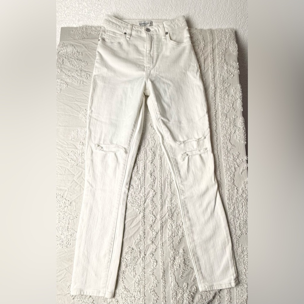 Abercrombie 8& Fitch The Super Skinny Ankle High Rise
Curve